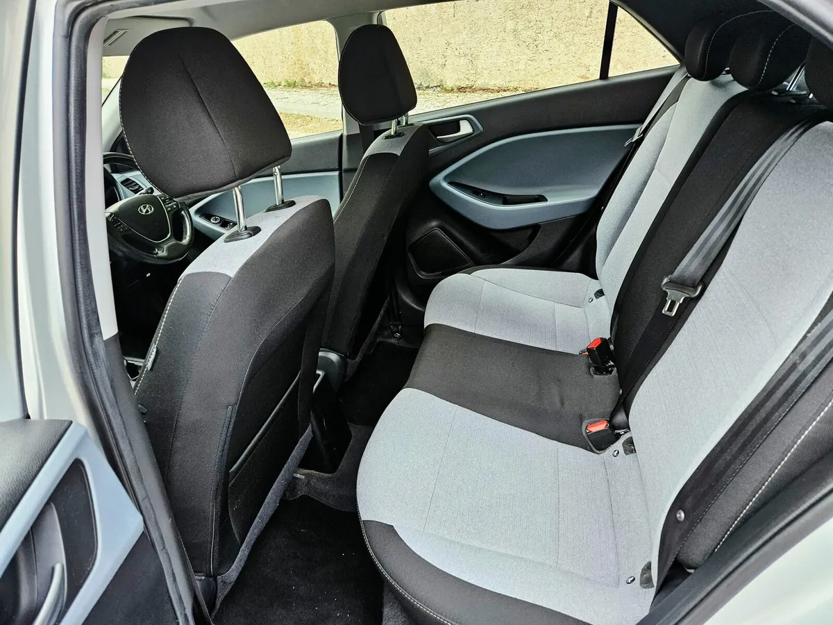 Hyundai i20 1.4 diesel - Image 4