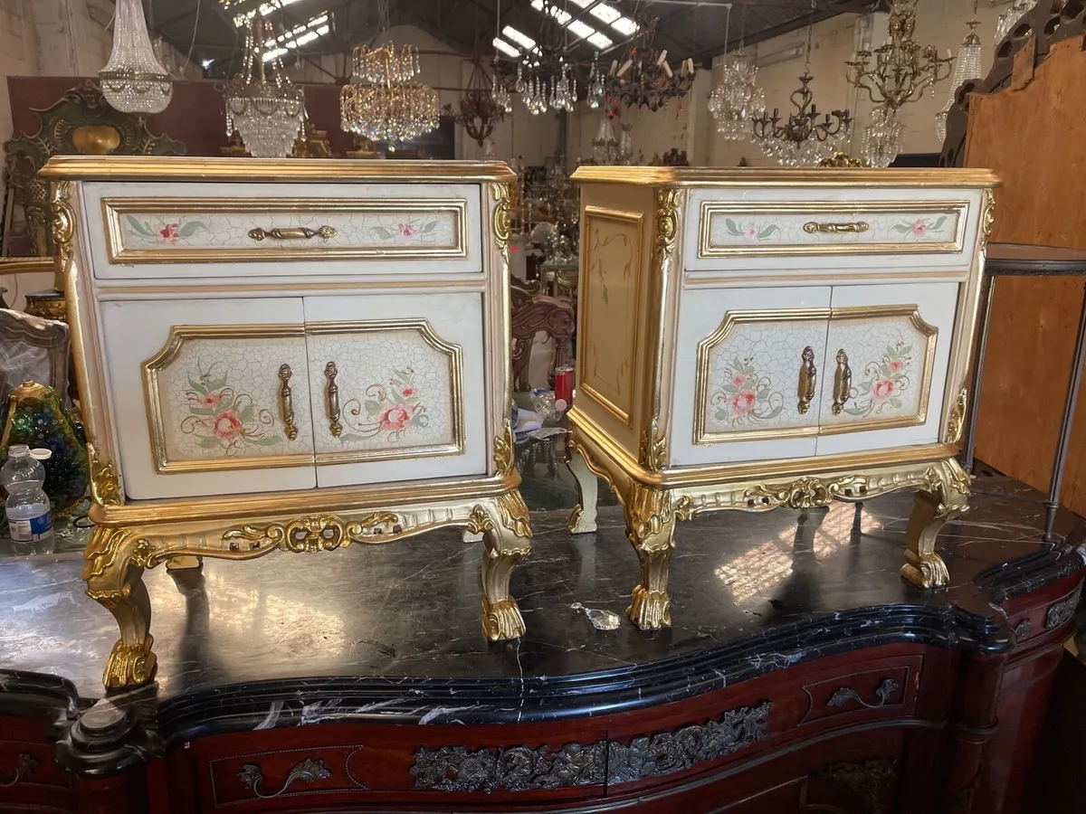 Pair of old hand painted lockers in good condition - Image 1