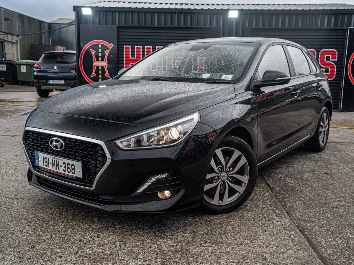 2019 Hyundai i30 Deluxe/High spec/Irish/1yr warran - Image 4