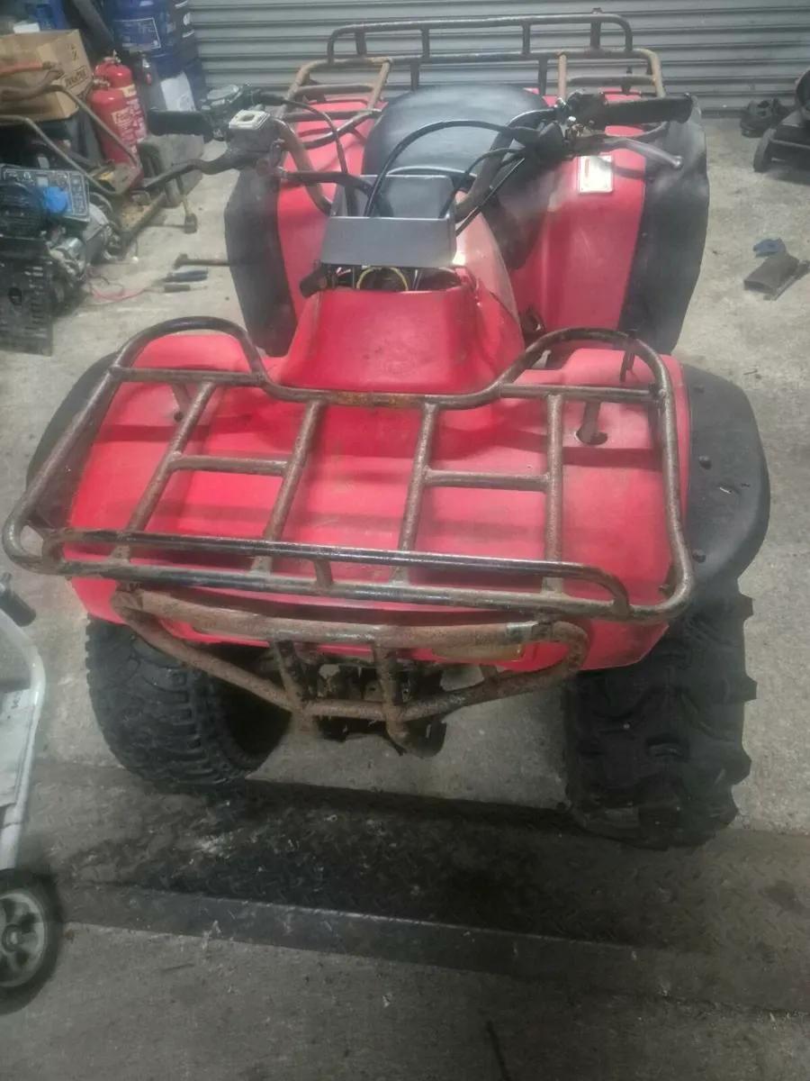 Honda big red - Image 1