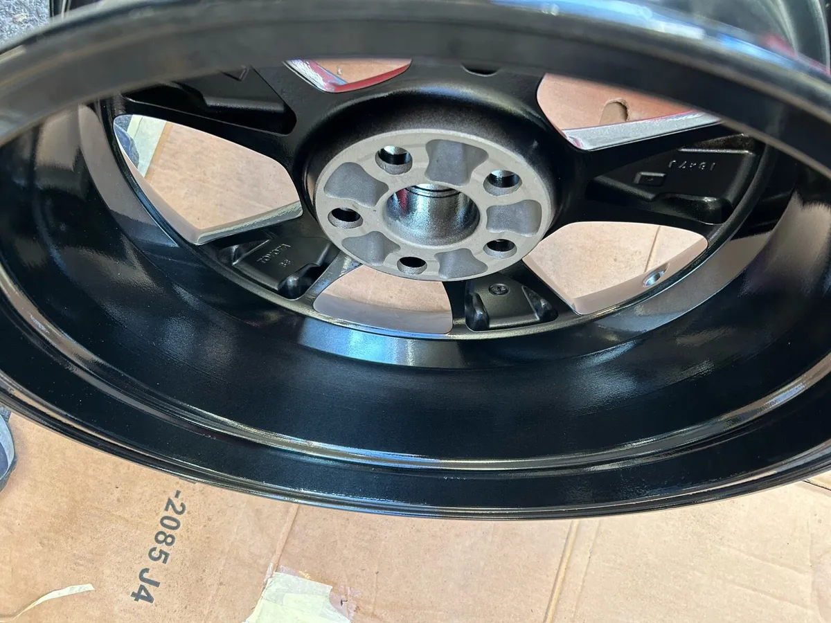 Lexus Alloy Wheels Fully Refurbished - Image 3