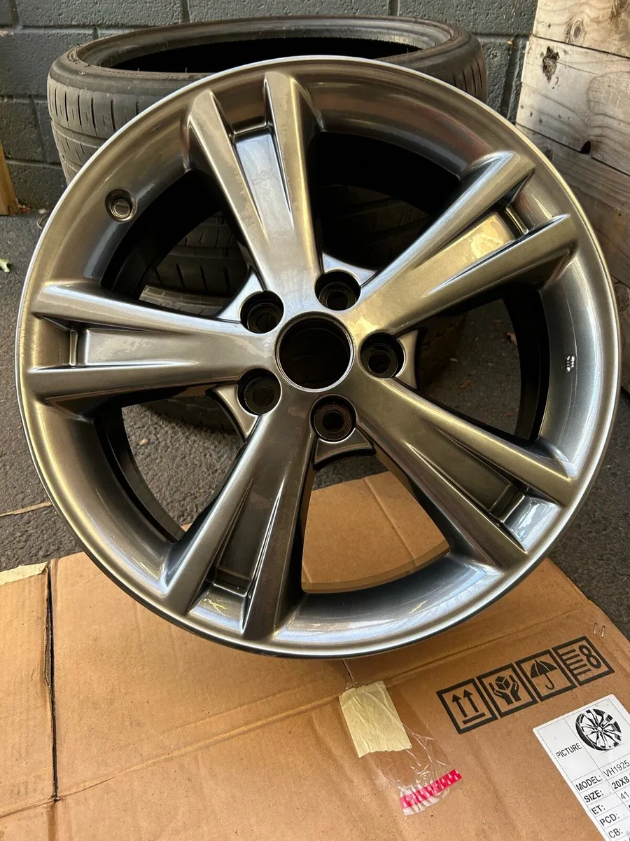 Lexus Alloy Wheels Fully Refurbished - Image 4