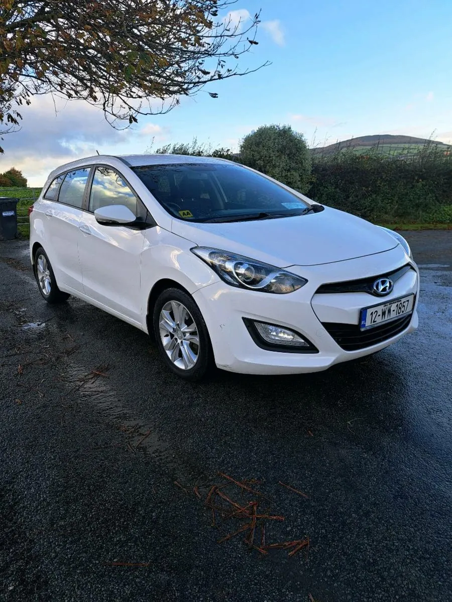 2012 Hyundai i30 Estate New Nct - Image 3