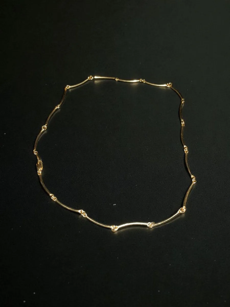 Beautiful 9k gold necklace - Image 1