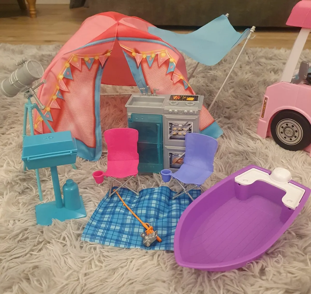Barbie Campervan/Camping Set - Image 2