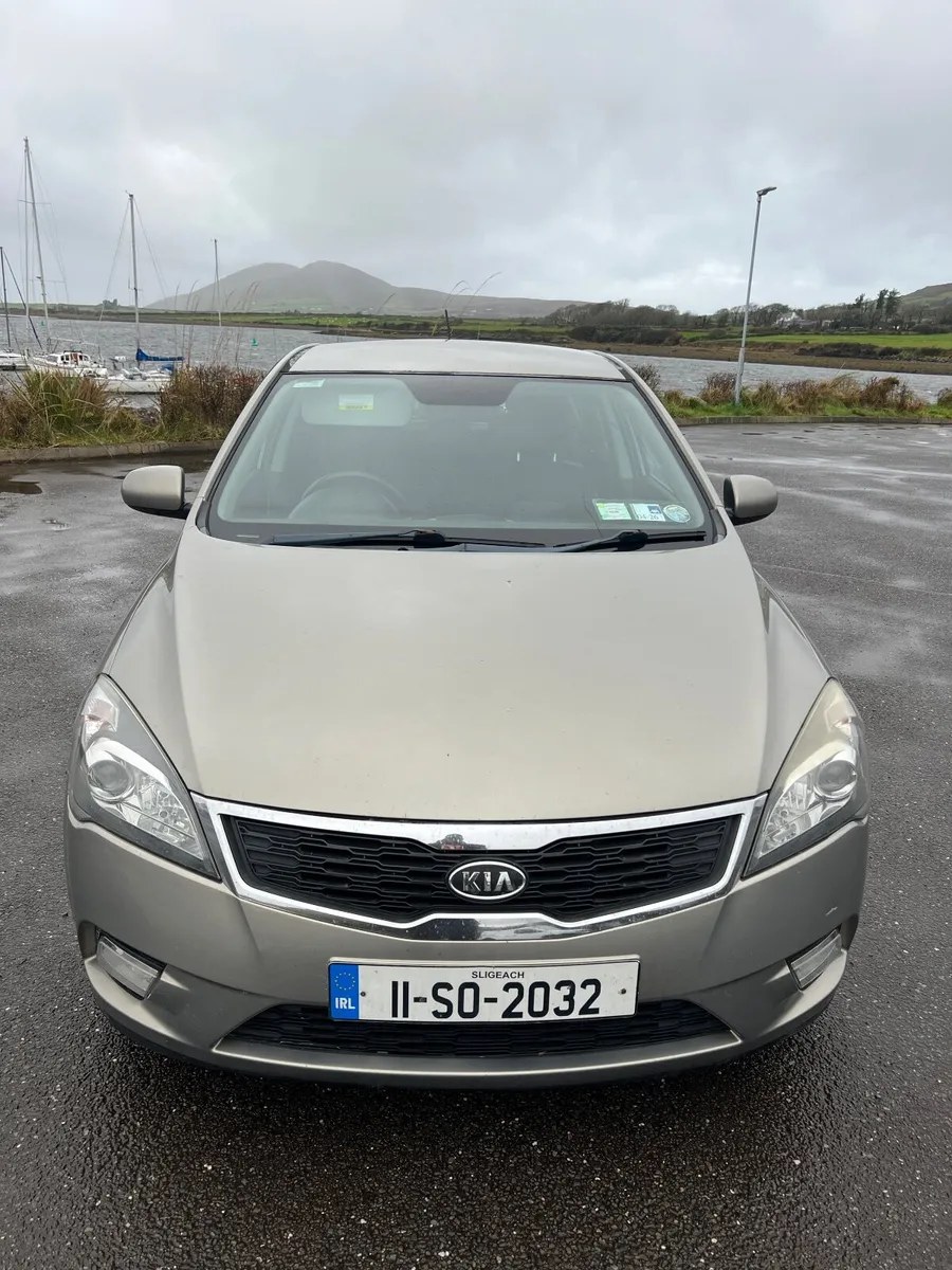 Kia Ceed 2011 - Image 1