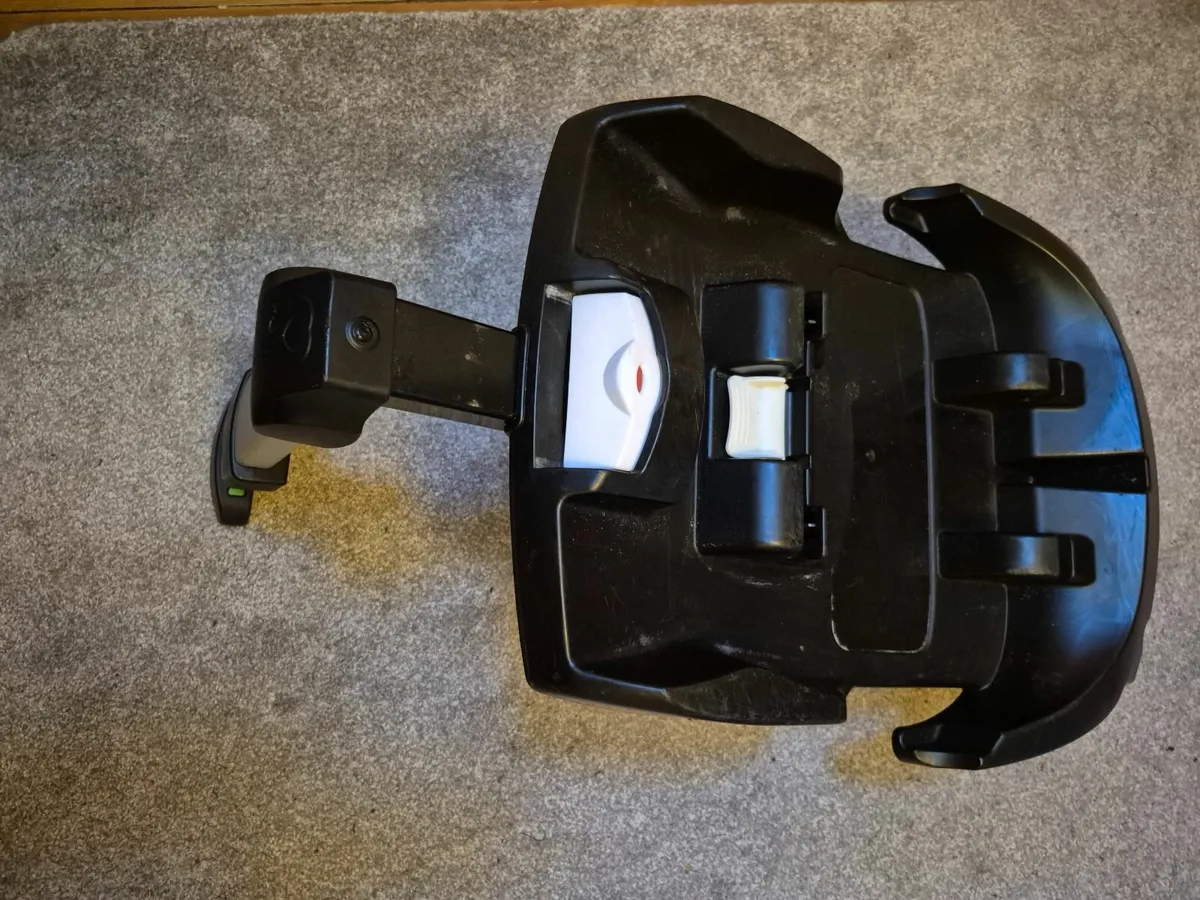 Doona Car Seat & Stroller - Image 4