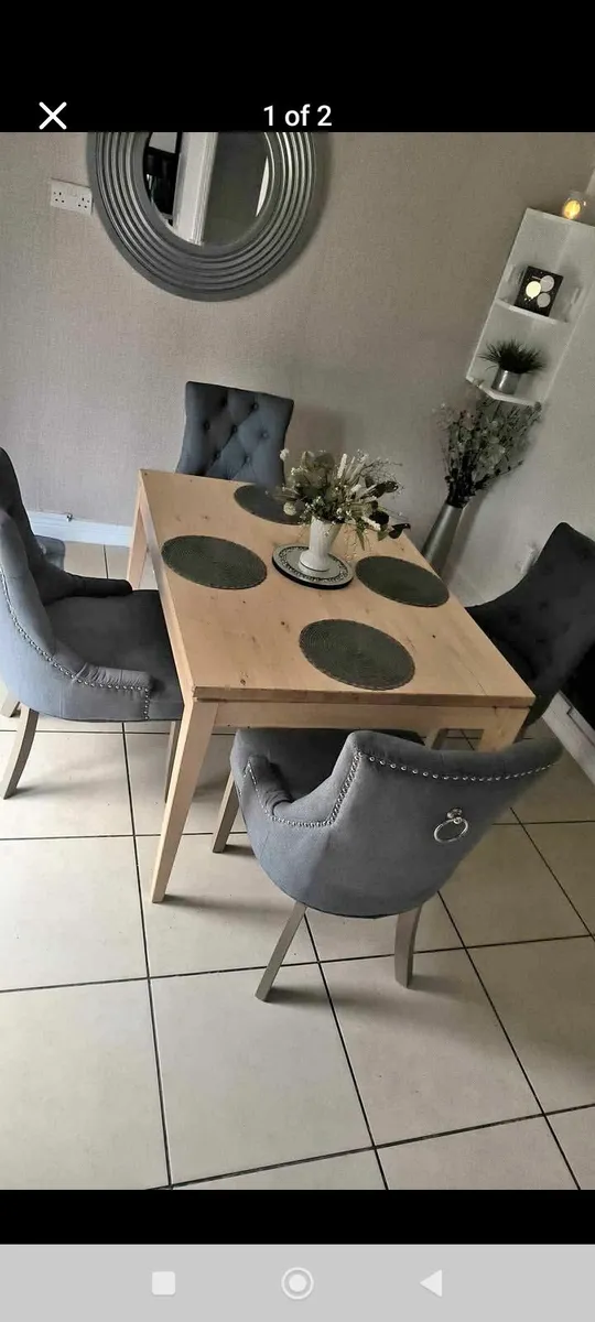 Set of 4 dining chairs - Image 1