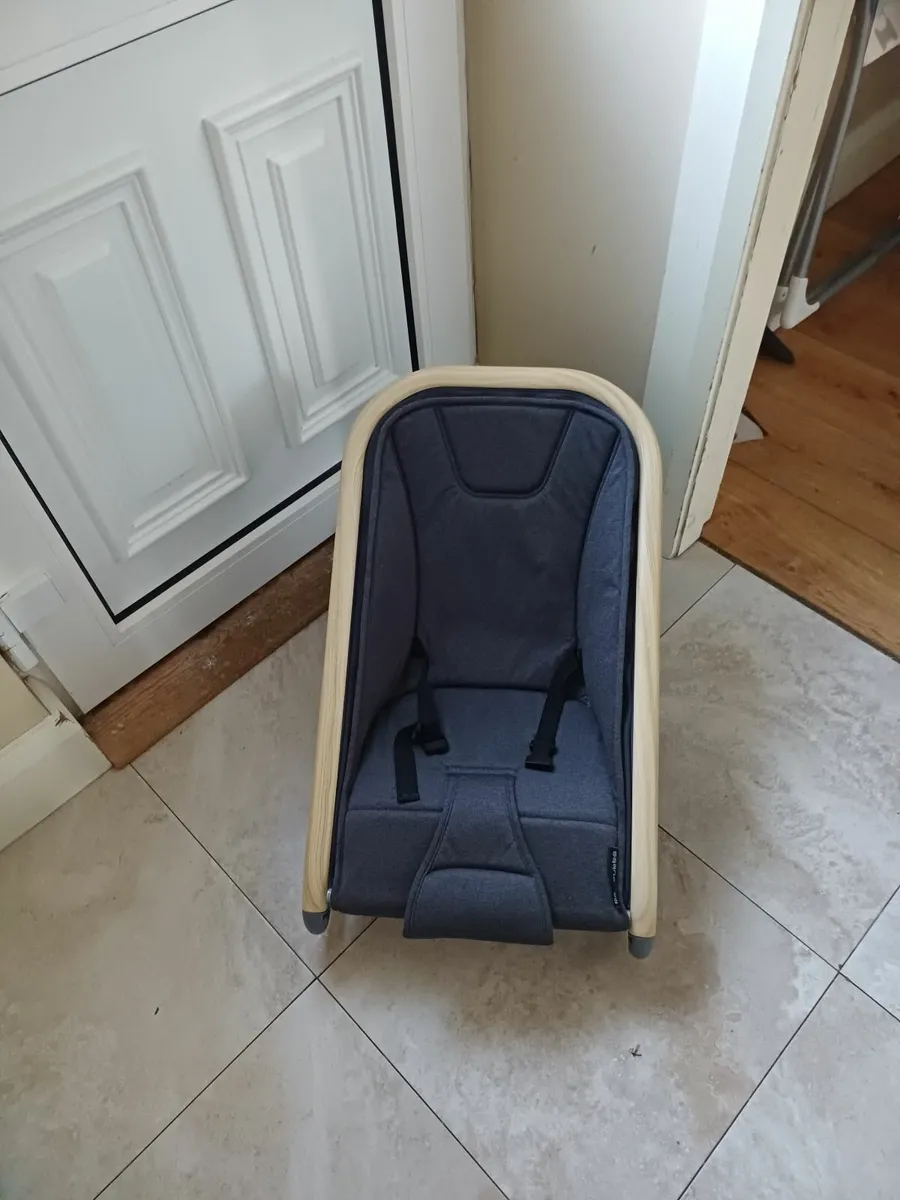 Baby high Chair and babylow chair - Image 3