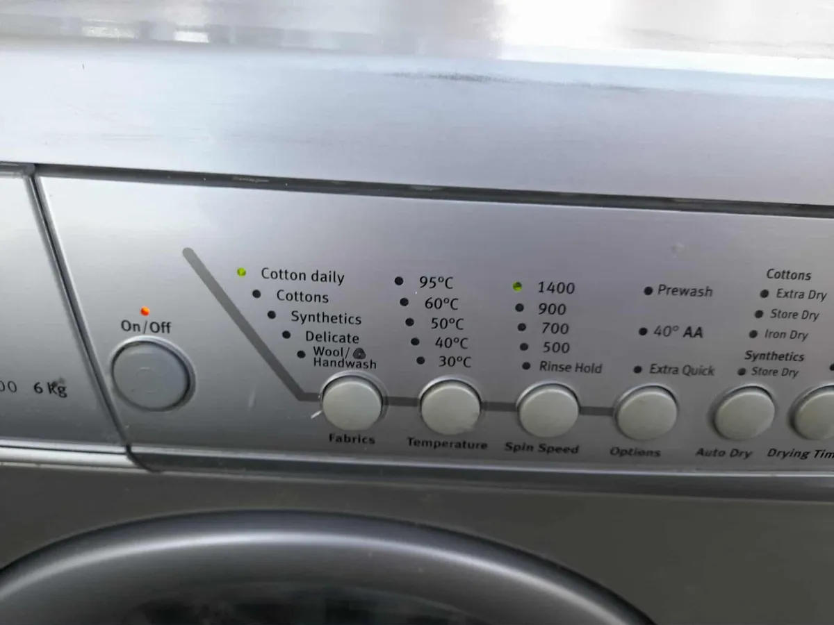 Zanussi washer dryer 6kg - Image 4