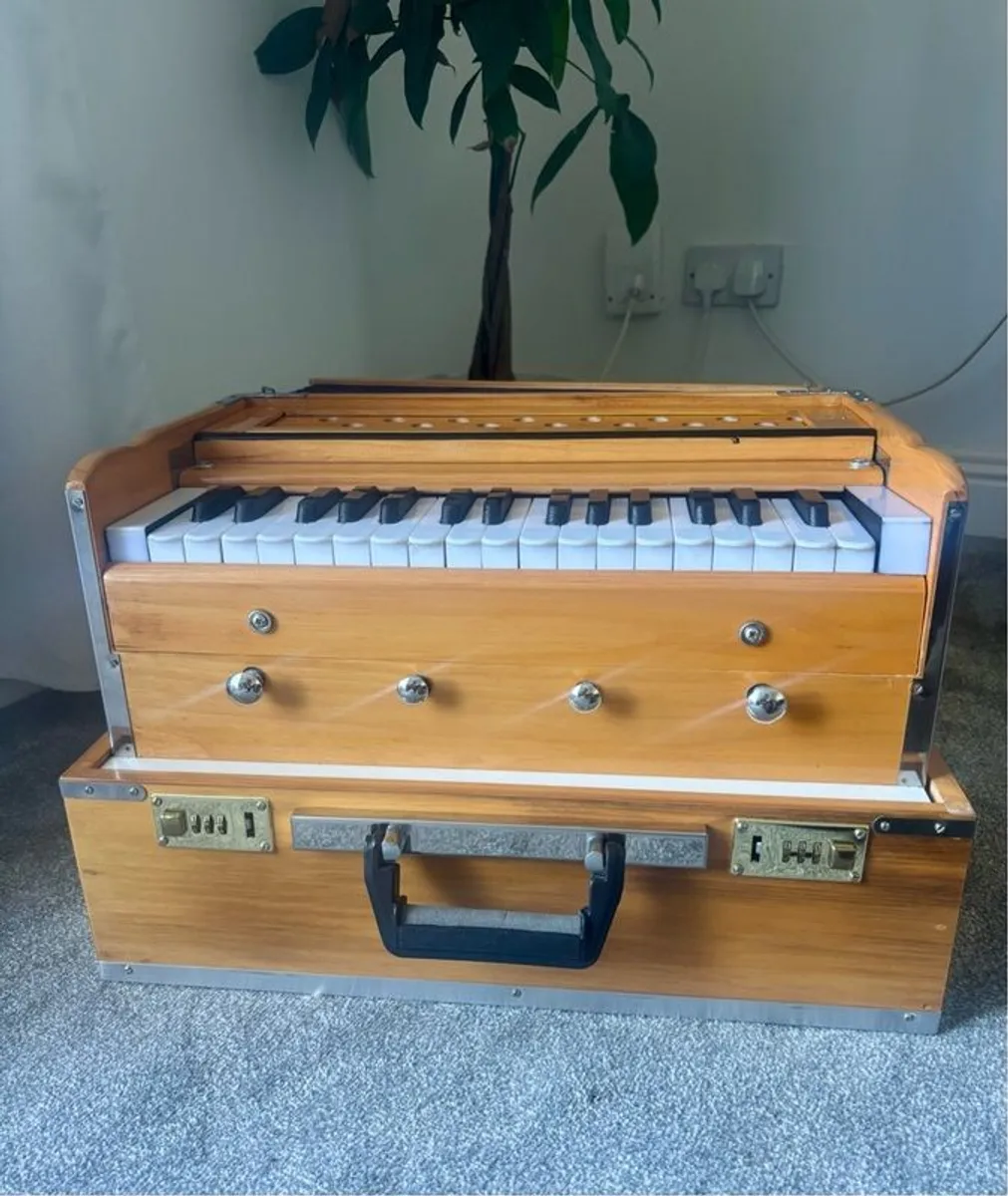 Harmonium - Image 2