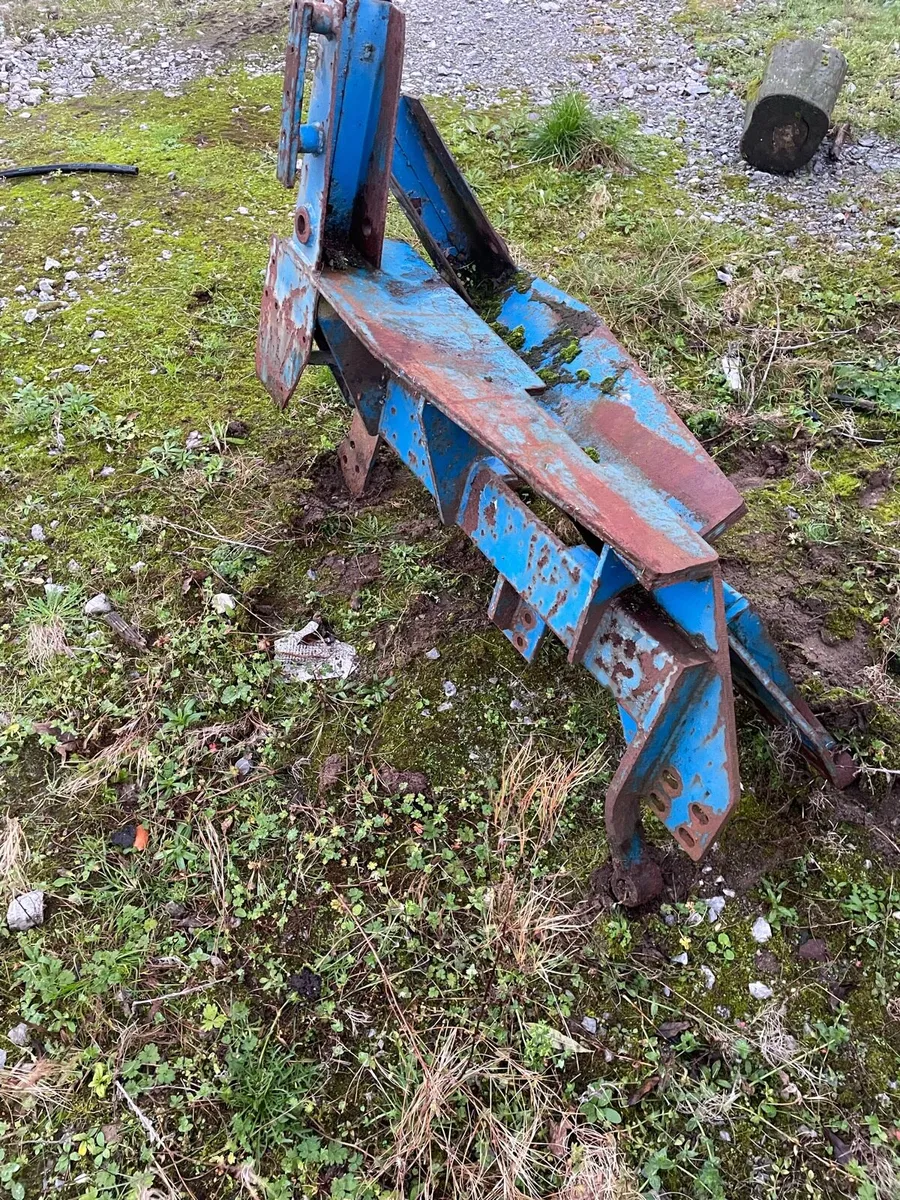 Tanco loader brackets - Image 1