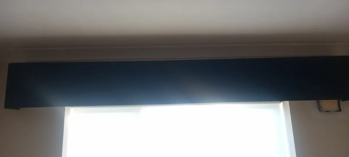 Curtain pelmet - Image 1