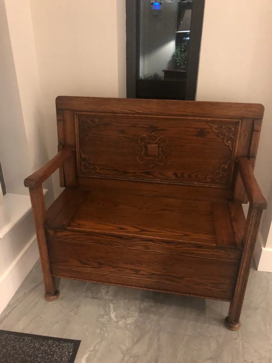 Antique furniture - Image 1