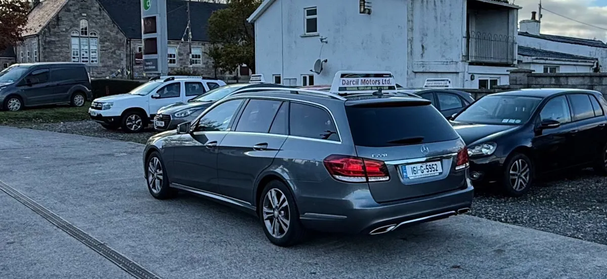 16 Mercedes-Benz E-Class - Image 2