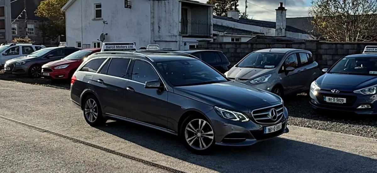 16 Mercedes-Benz E-Class - Image 1