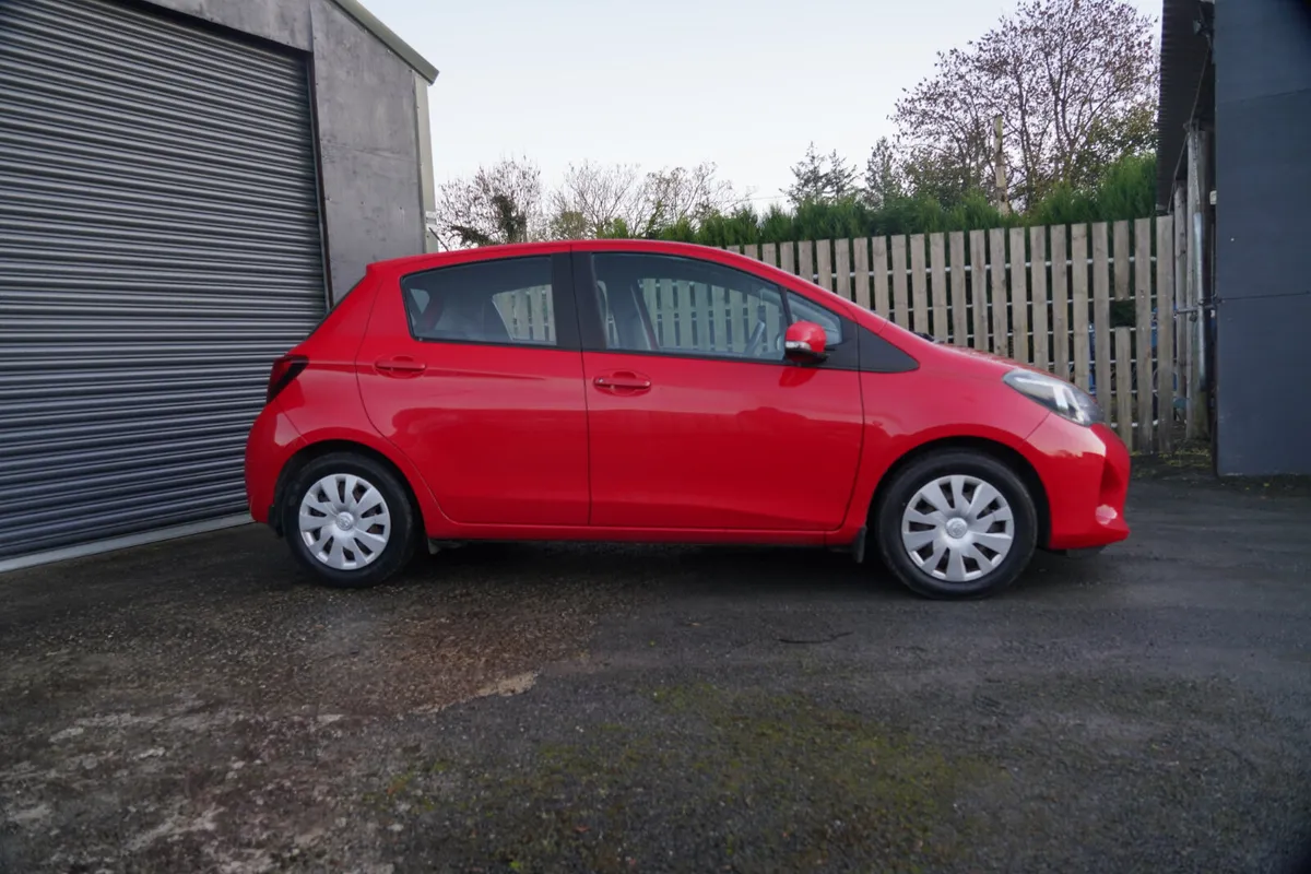 2014 Toyota Yaris 1.0 petrol - Image 2