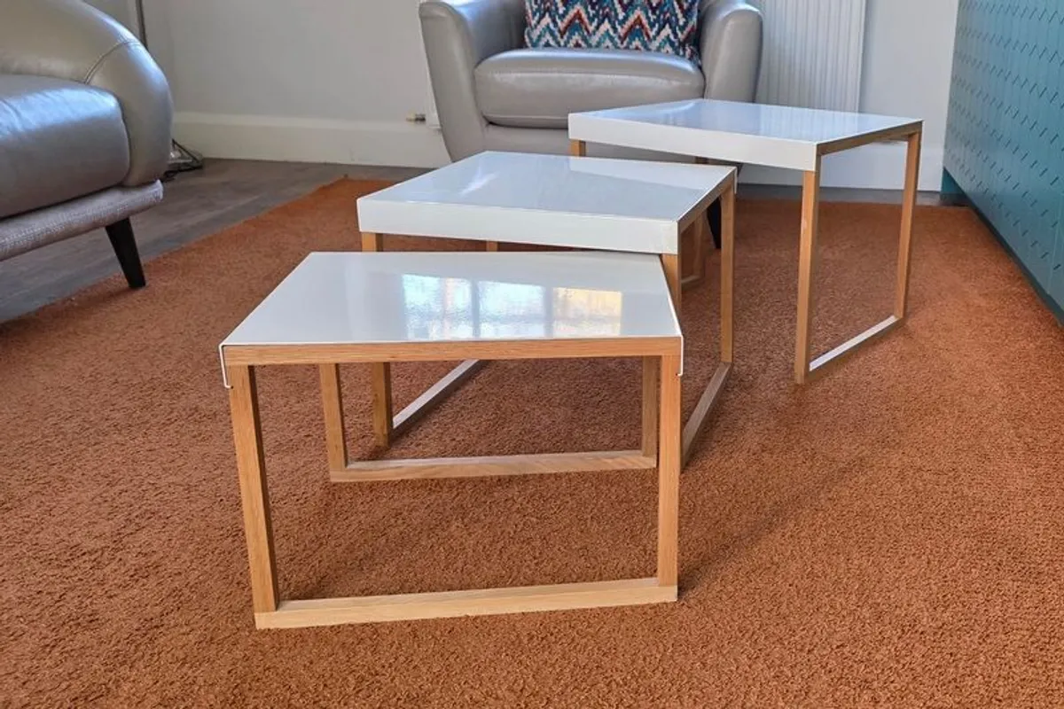 Habitat 'Kilo' nest of tables white and oak - Image 2