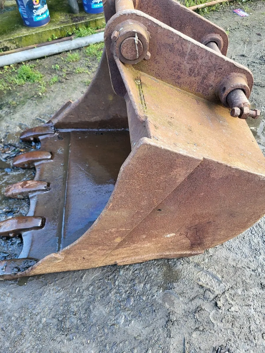Excavator buckets - Image 2