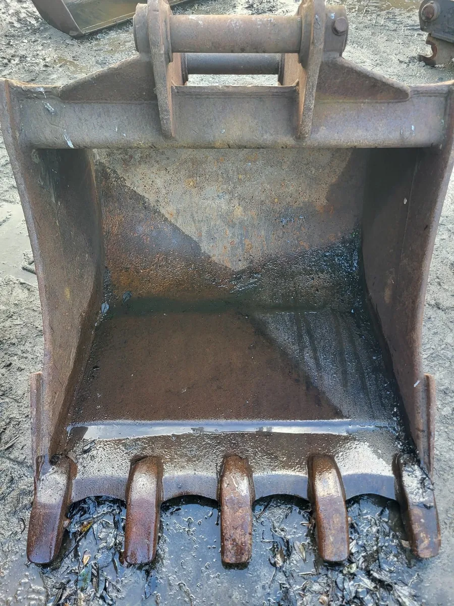 Excavator buckets - Image 4