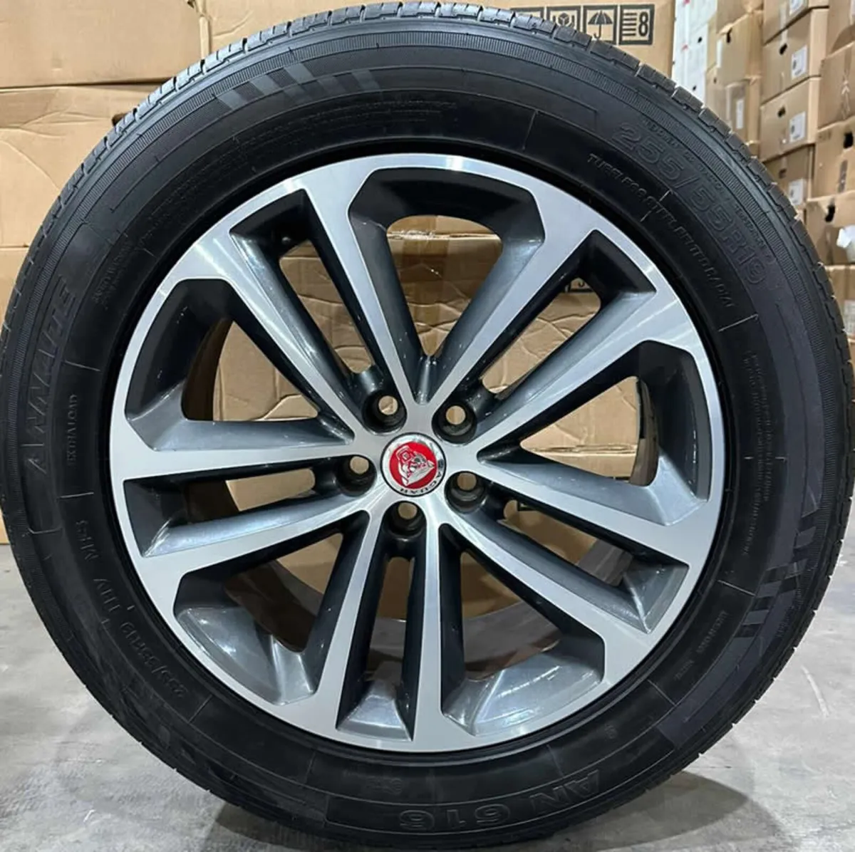 19" GENUINE JAGUAR F-PACE ALLOY WHEELS & TYRES - Image 2