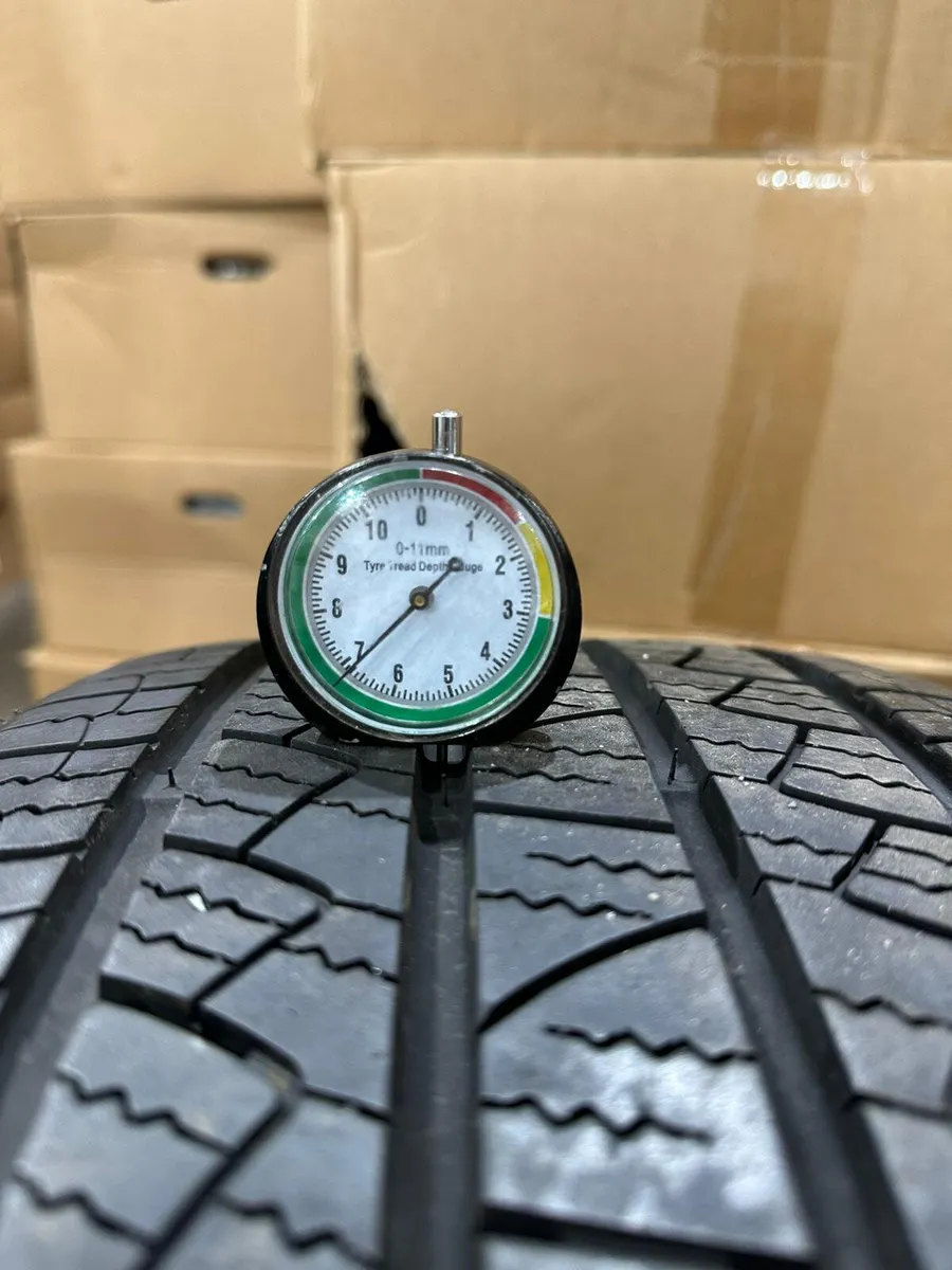 19" GENUINE JAGUAR F-PACE ALLOY WHEELS & TYRES - Image 3