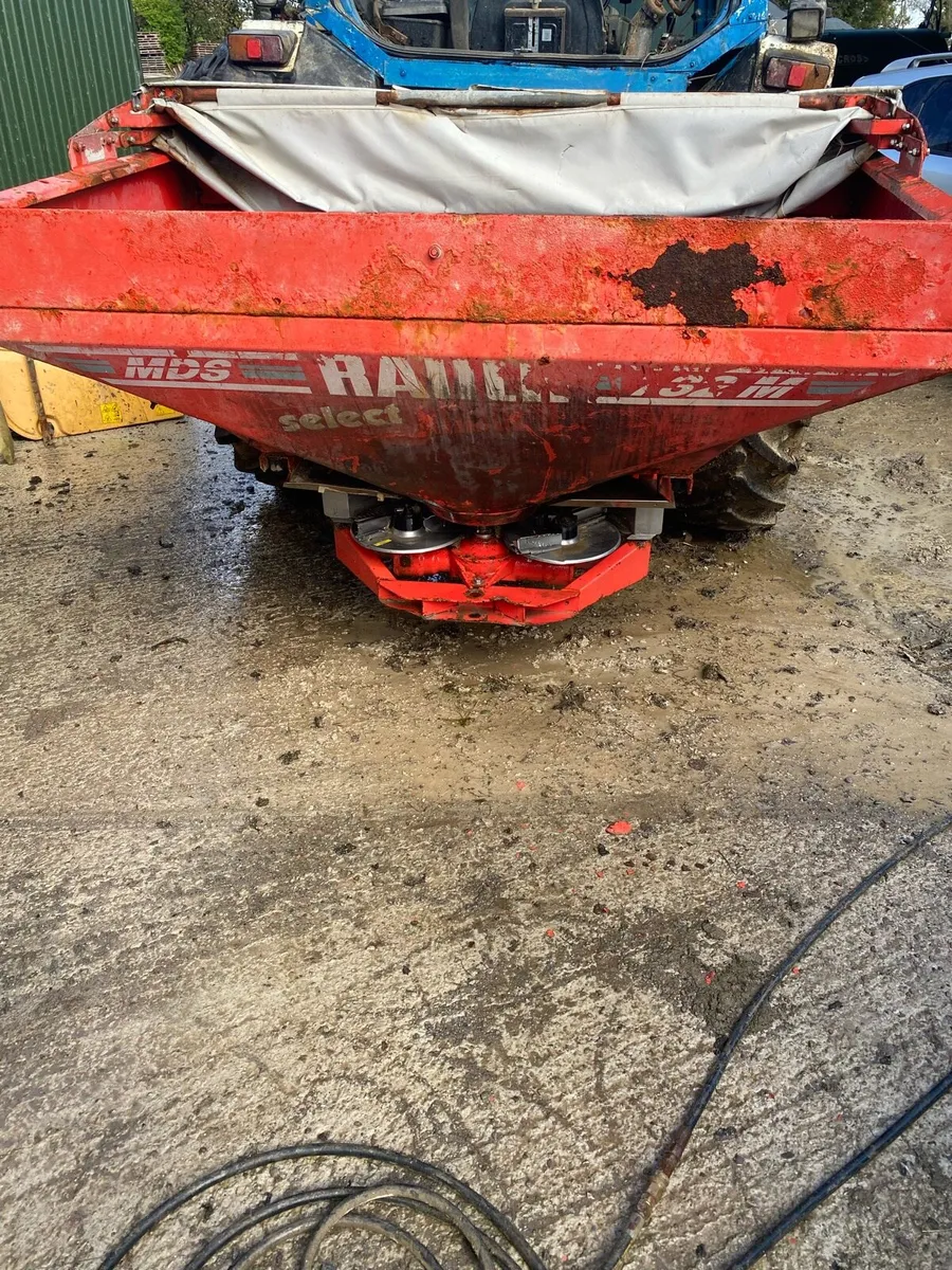 Rauch Fertiliser spreader - Image 4
