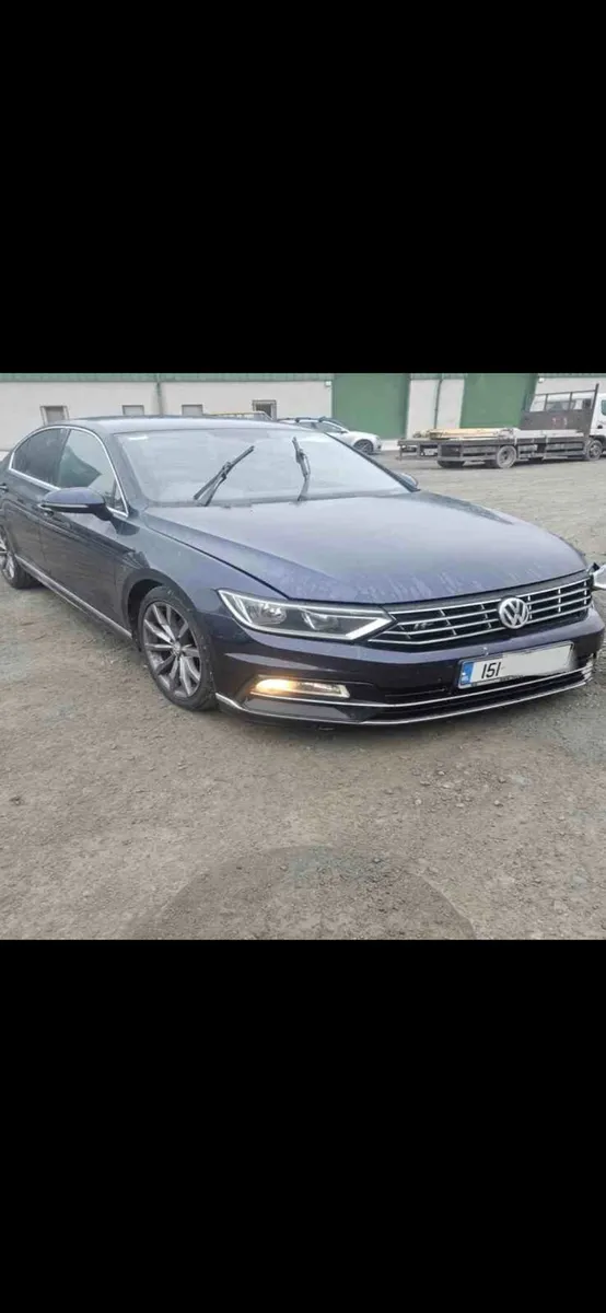 2015 volkswagen passat 2.0 rline  190bhp - Image 1