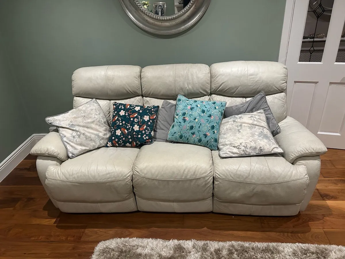 3 Seater Leather Reclining Sofa - Image 1