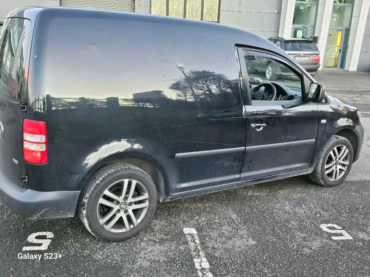 Volkswagon Caddy - Image 4