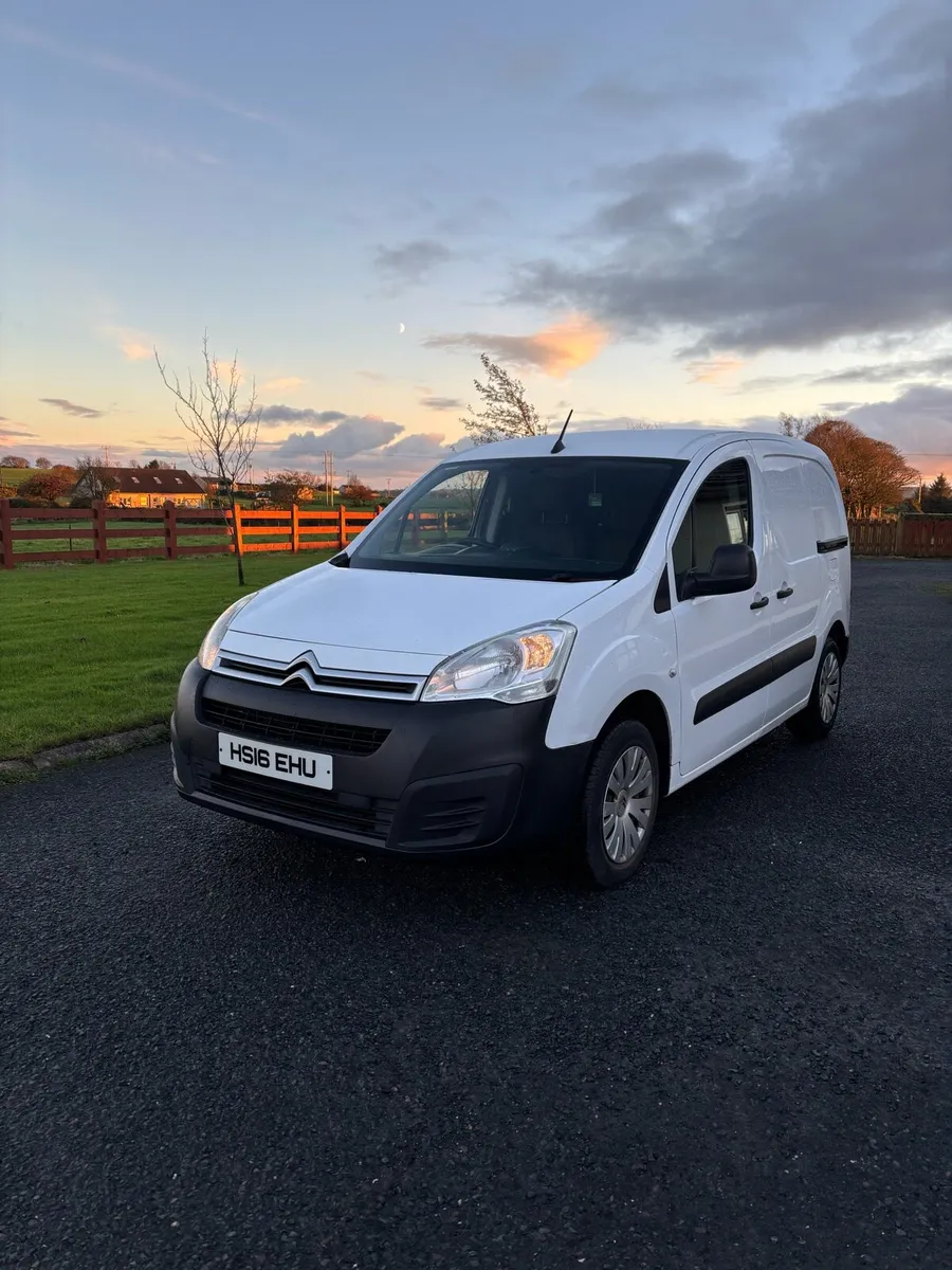 2016 Citroen berlingo 3 seater - Image 1