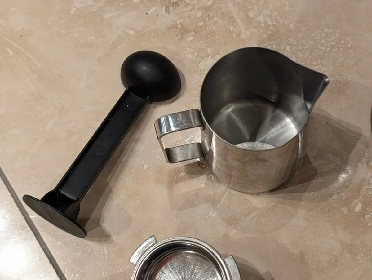 Delonghi Dedica Espresso Machine - Image 3