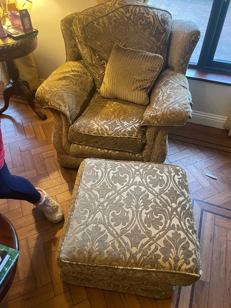 3 seater couch - Image 3