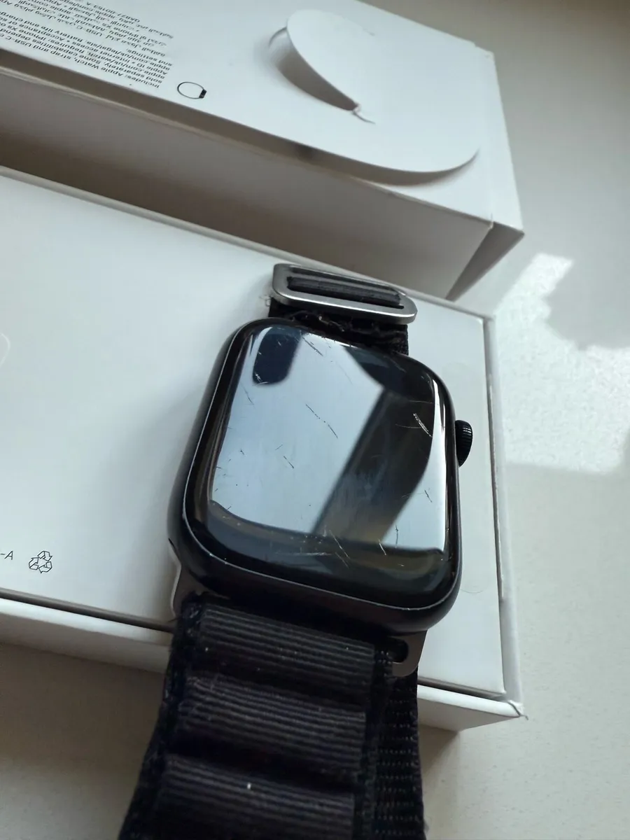 Apple Watch 9 - Image 2