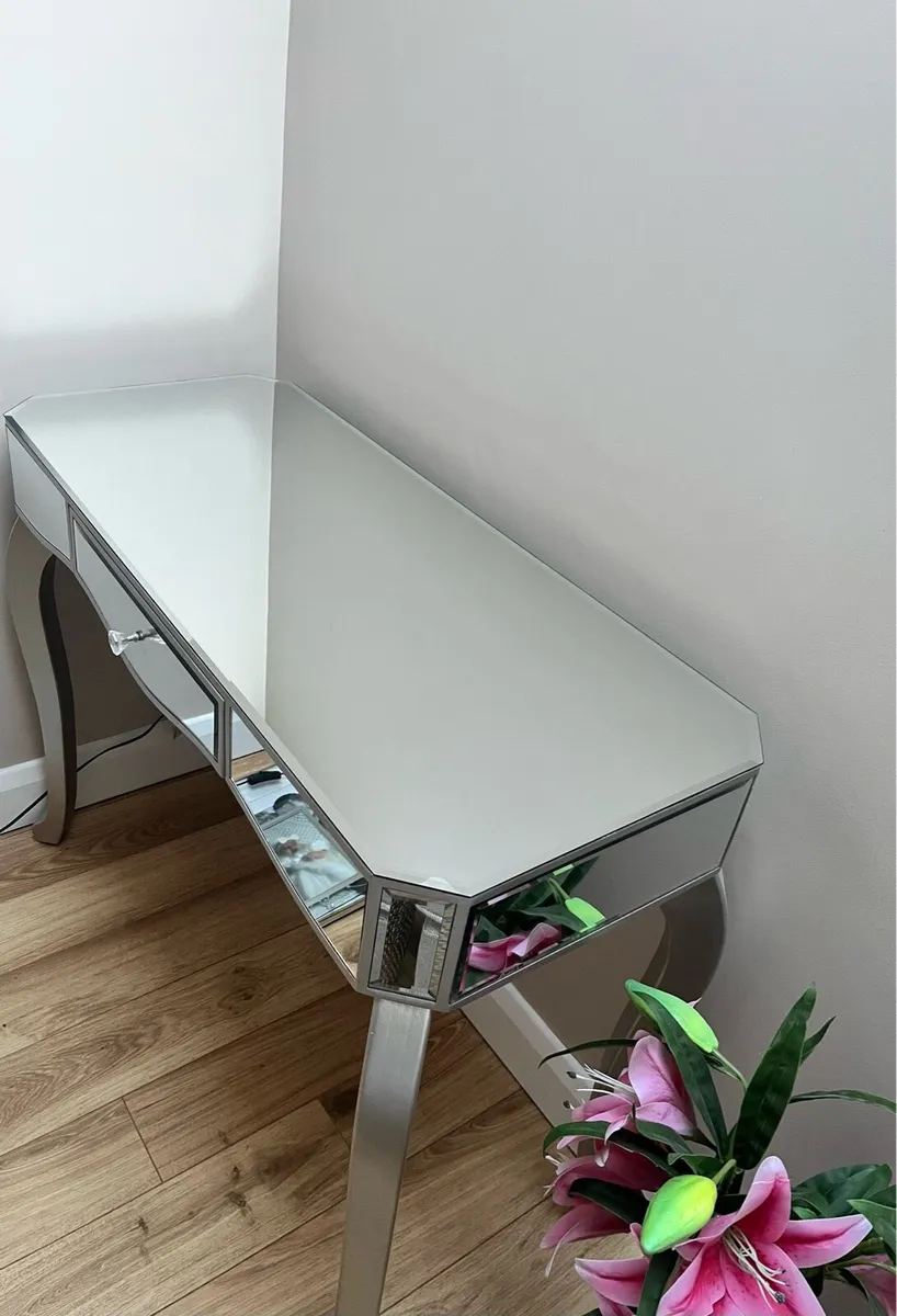 Mirror console table - Image 1
