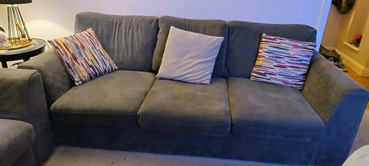 Couch 4 seater and 2 seater - Image 1