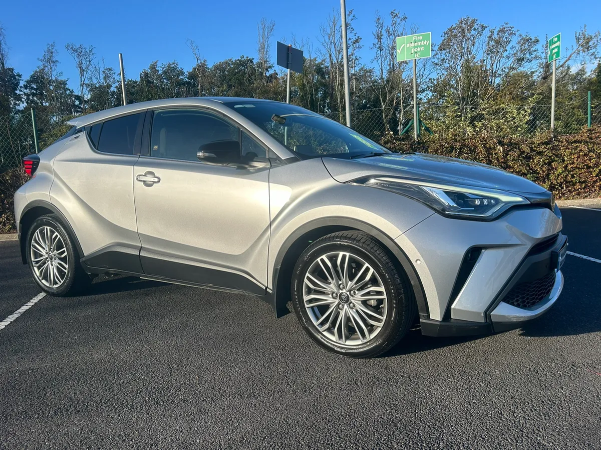 2023 TOYOTA CHR 1.8 SOL HYBRID AUTOMATIC - Image 2