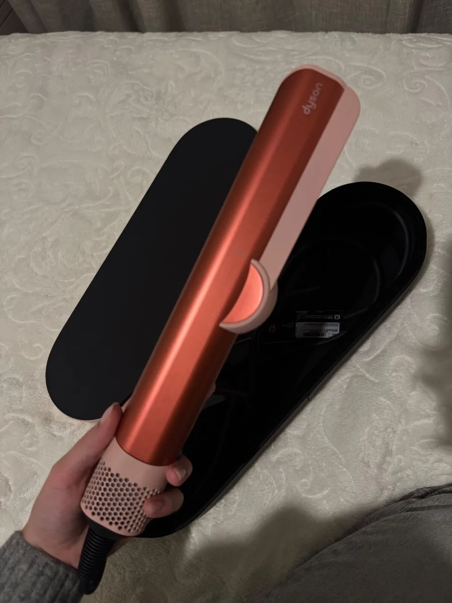 Dyson AirStrait Strawberry - Image 3