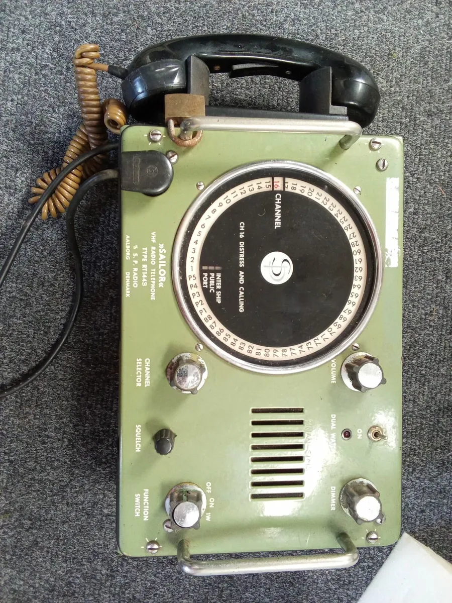 Sailor vhf radio - Image 1