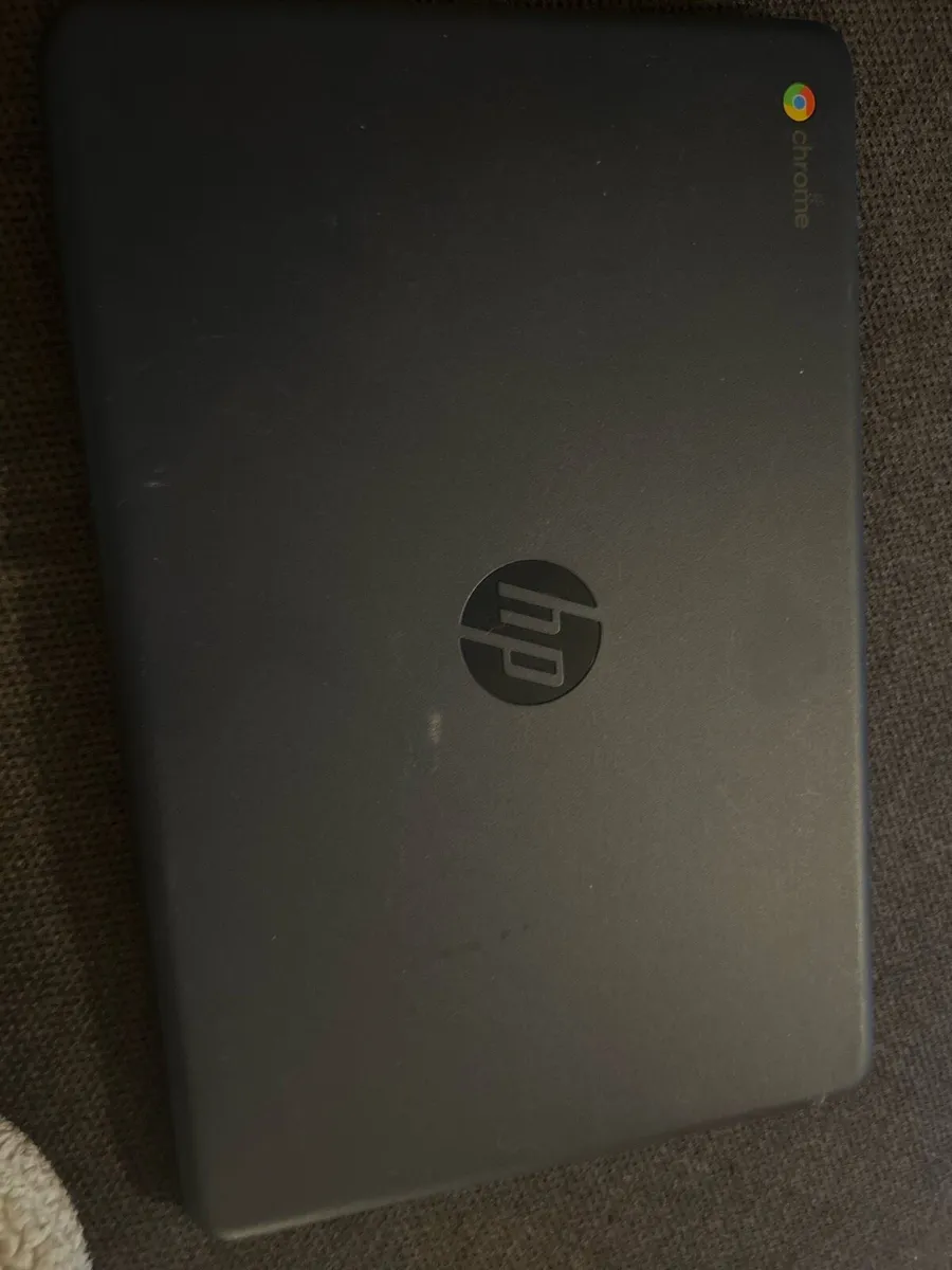 Hp Chrome Laptop - Image 2