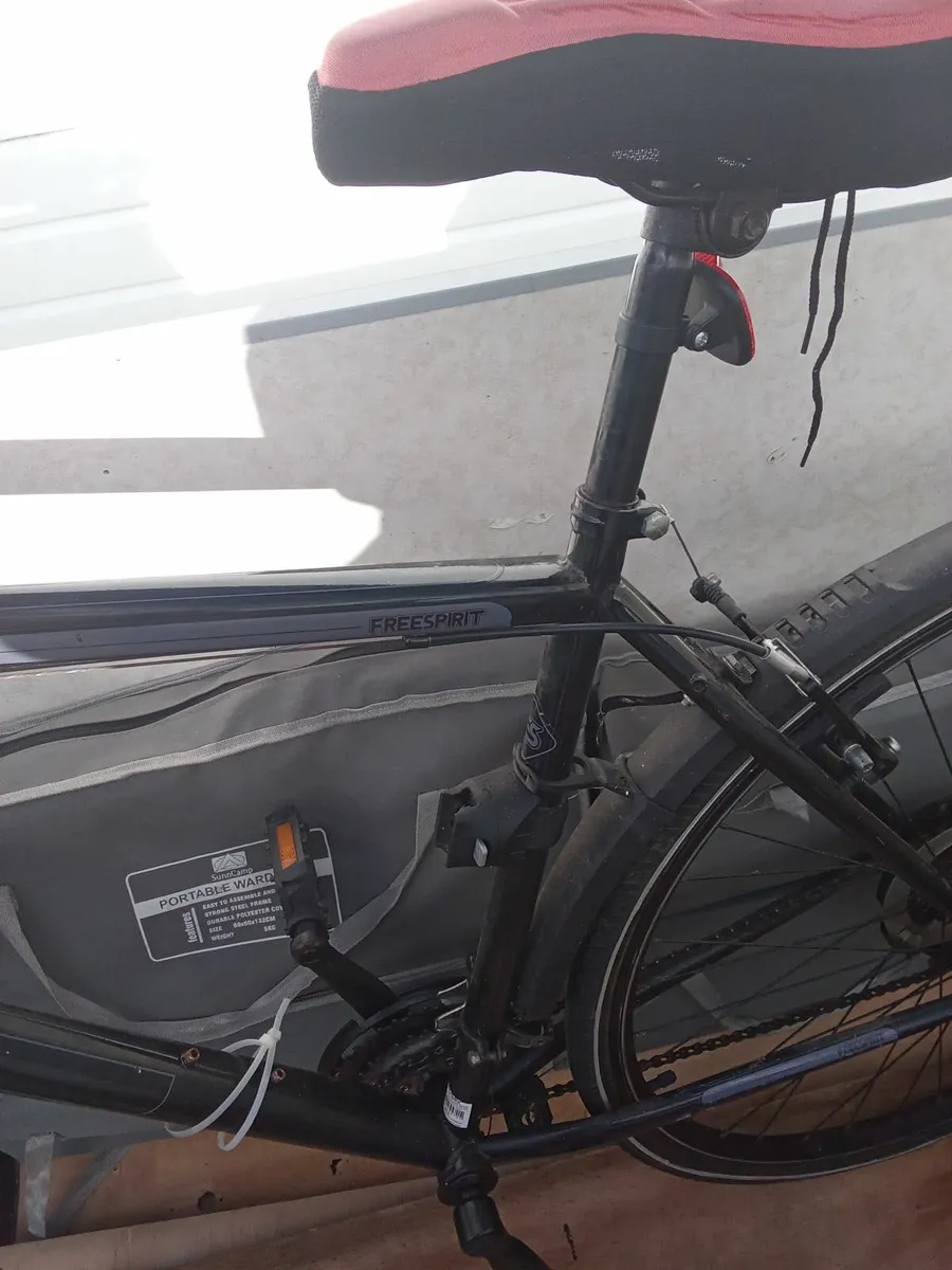City freespirit bicycle - Image 2