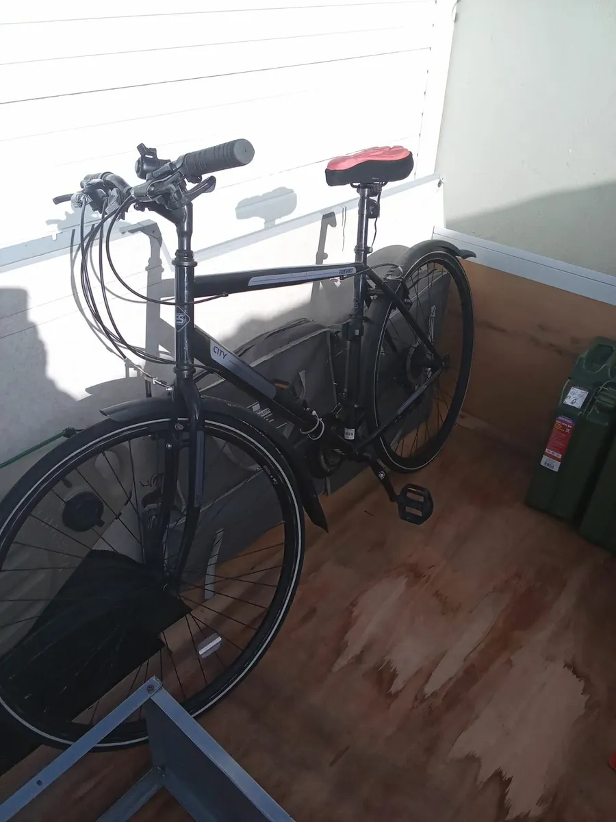 City freespirit bicycle - Image 3