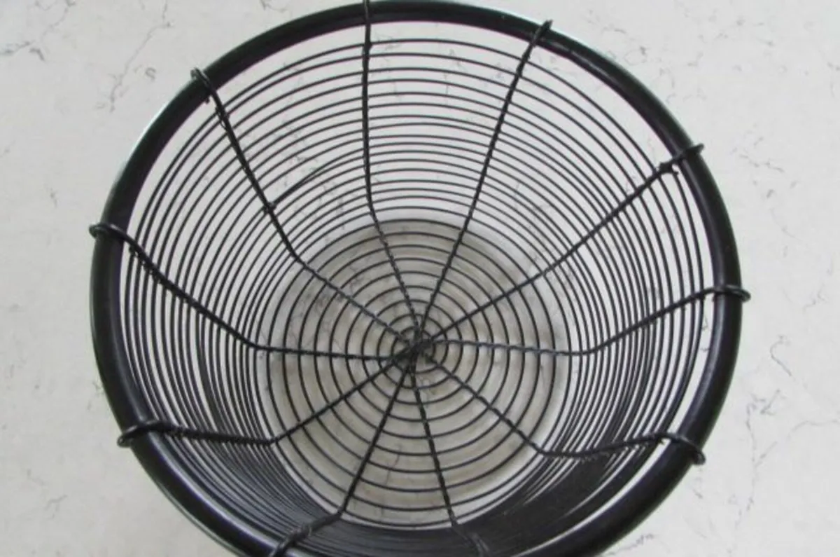 Black Metal Basket for Sale - Image 3