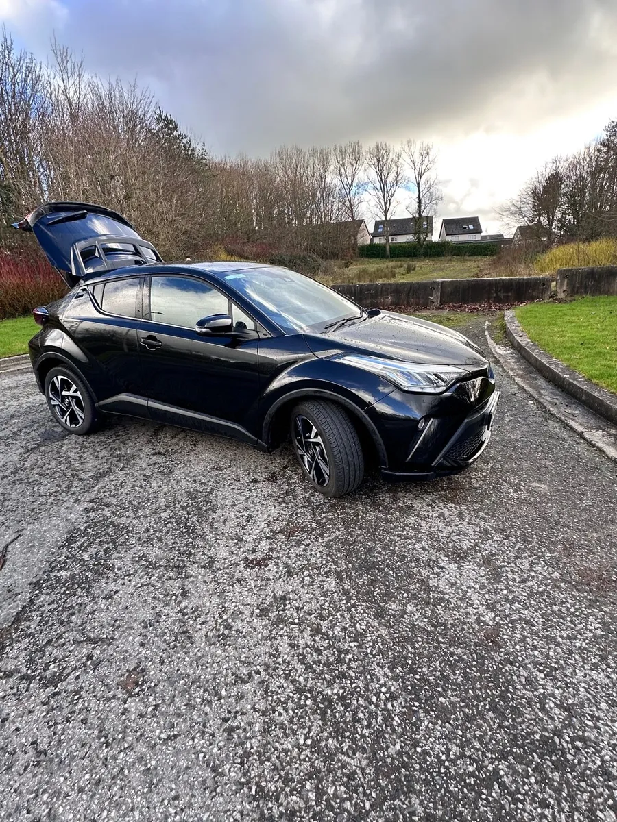 2022 Toyota C-hr - Image 4