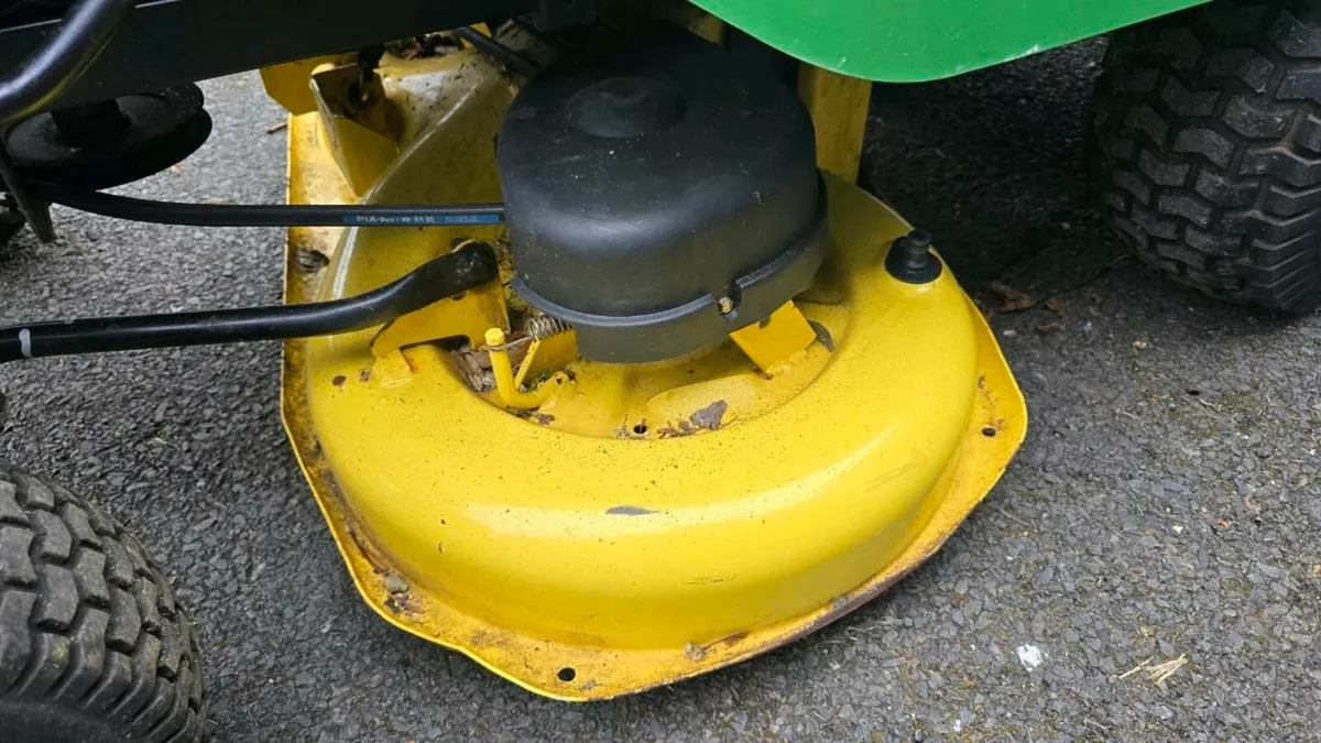 John Deere mower - Image 4