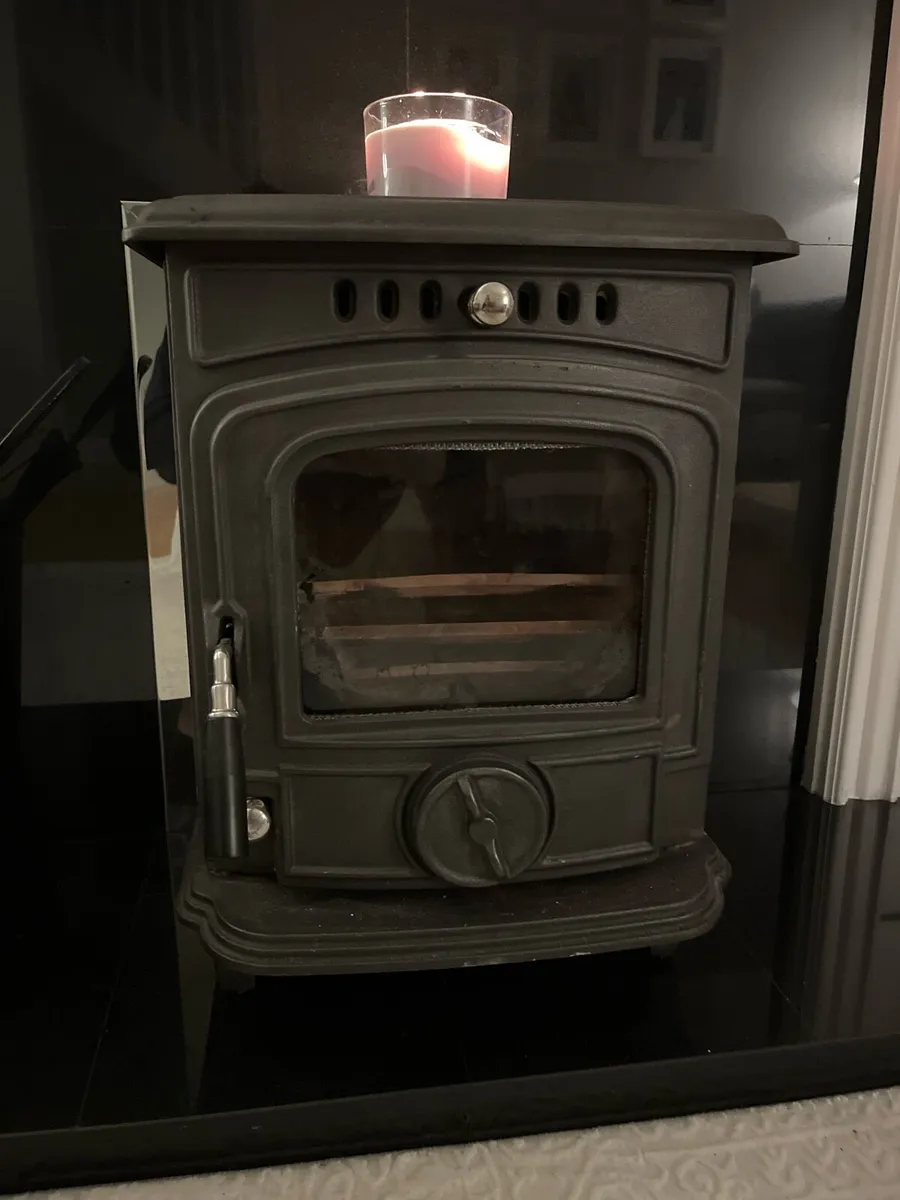 Solid fuel stove - Image 2