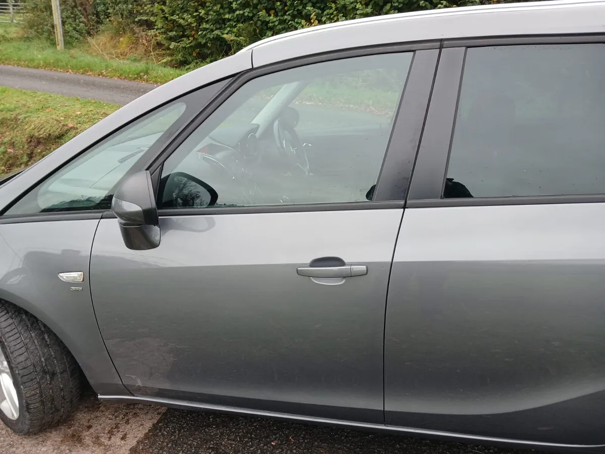 ‘16 Vauxhall Zafira Tourer 2.0 CDTI Sri (LOW  NOX) - Image 4