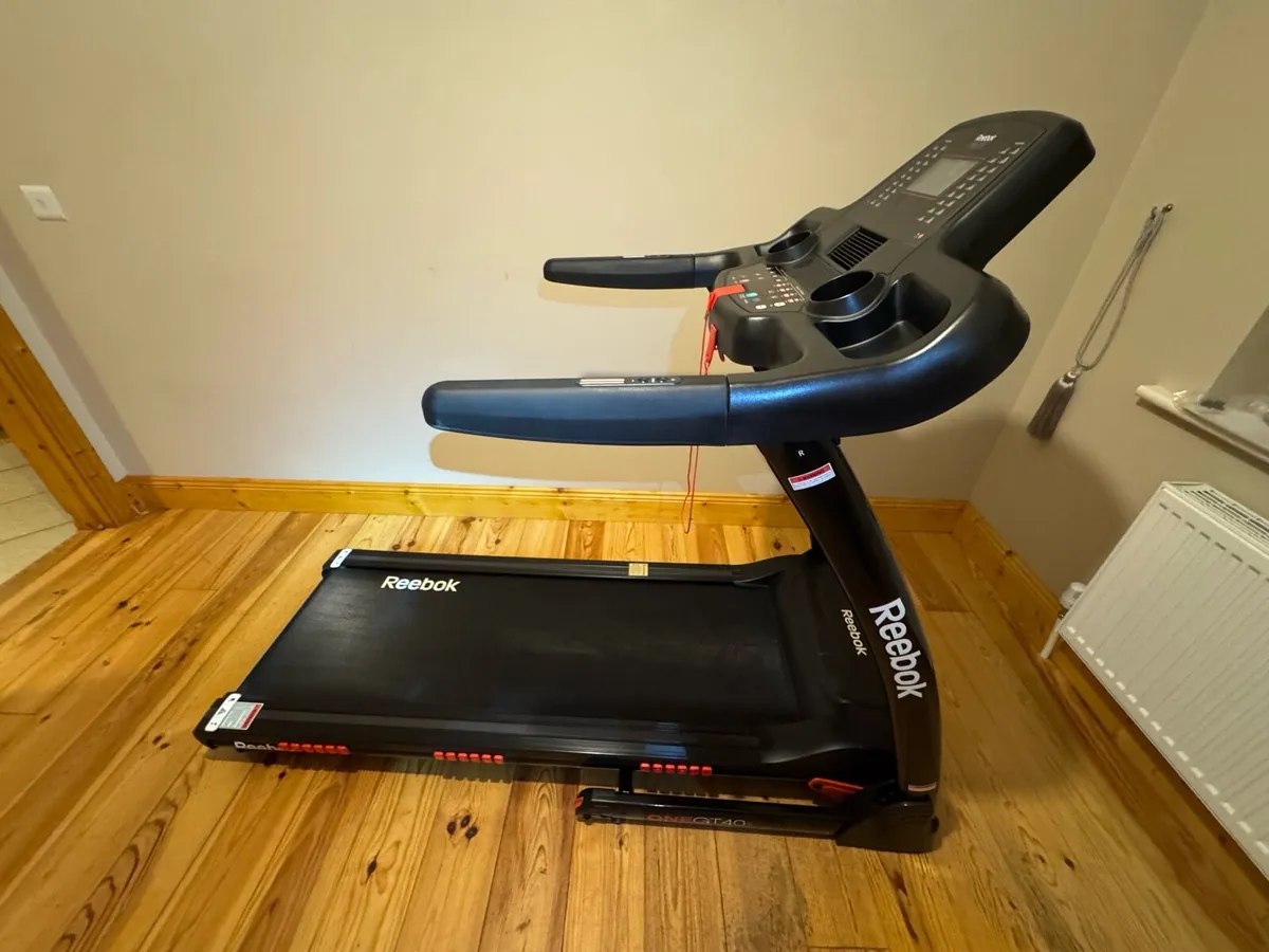 Reebok GT40S Treadmill – Excellent Condition - Image 2