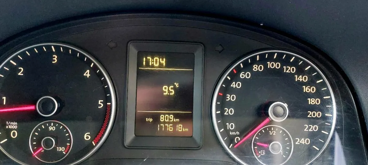 2014 VW Caddy 1.6TDI Only 177km New Test - Image 4