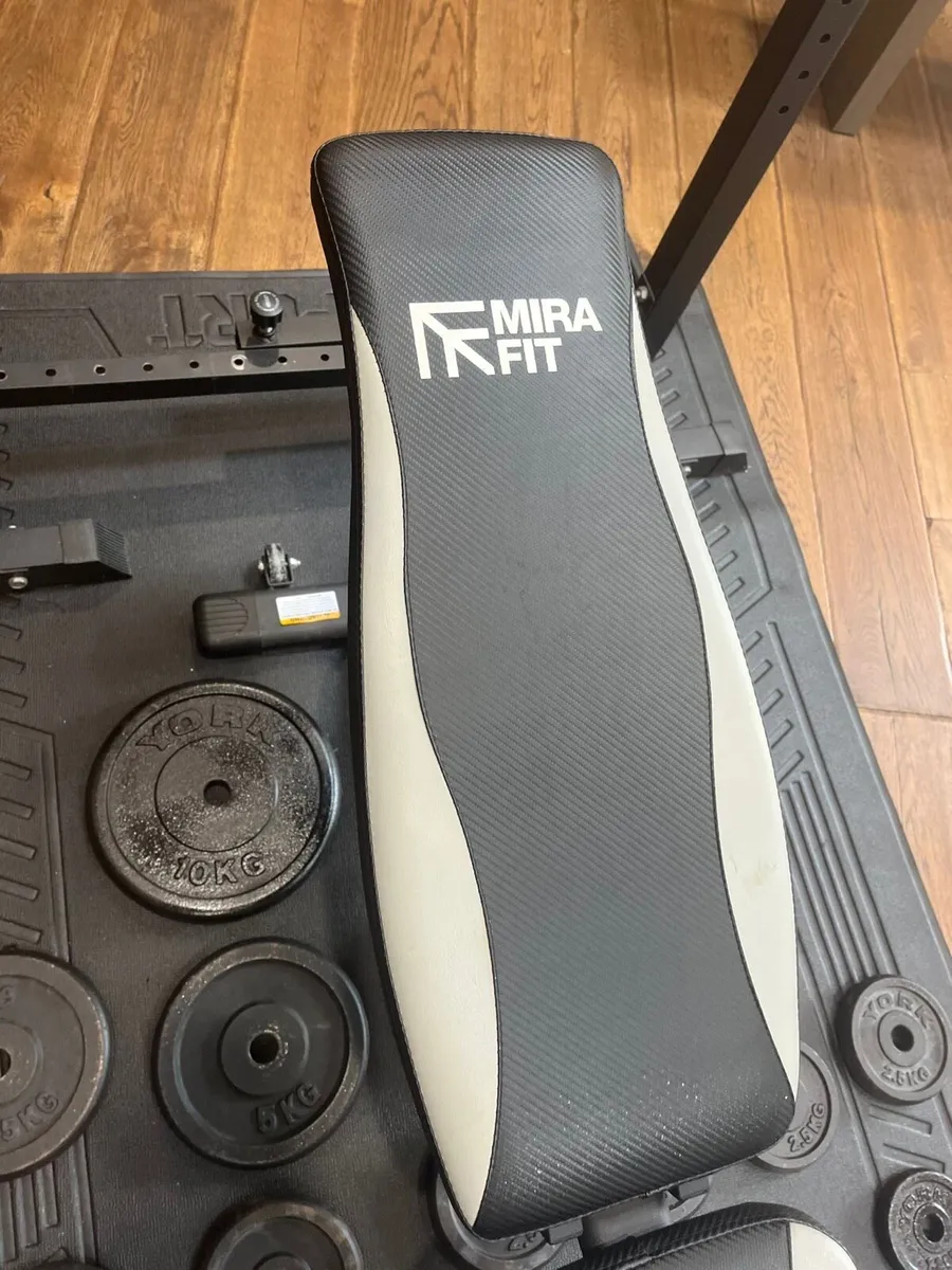 Rack bench barbell dumbbells and weights - Image 4